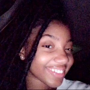 Meet your Posher, Maya